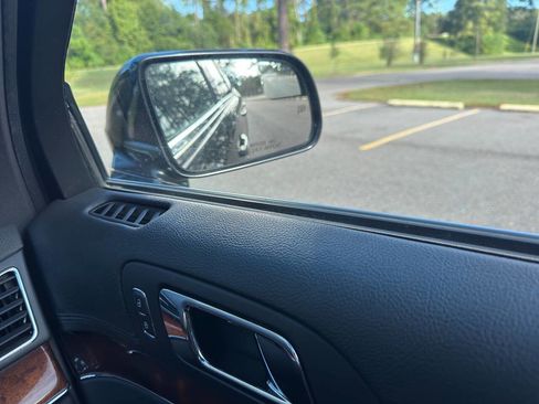 Used 2014 Lincoln MKT AWD image 13