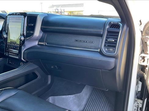 Used 2019 RAM 3500 Limited w/ Max Tow Package image 15