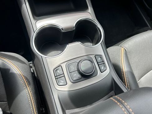 Used 2023 GMC Terrain AT4 AWD/4WD image 28