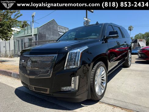Used 2015 Cadillac Escalade ESV Platinum AWD/4WD image 3