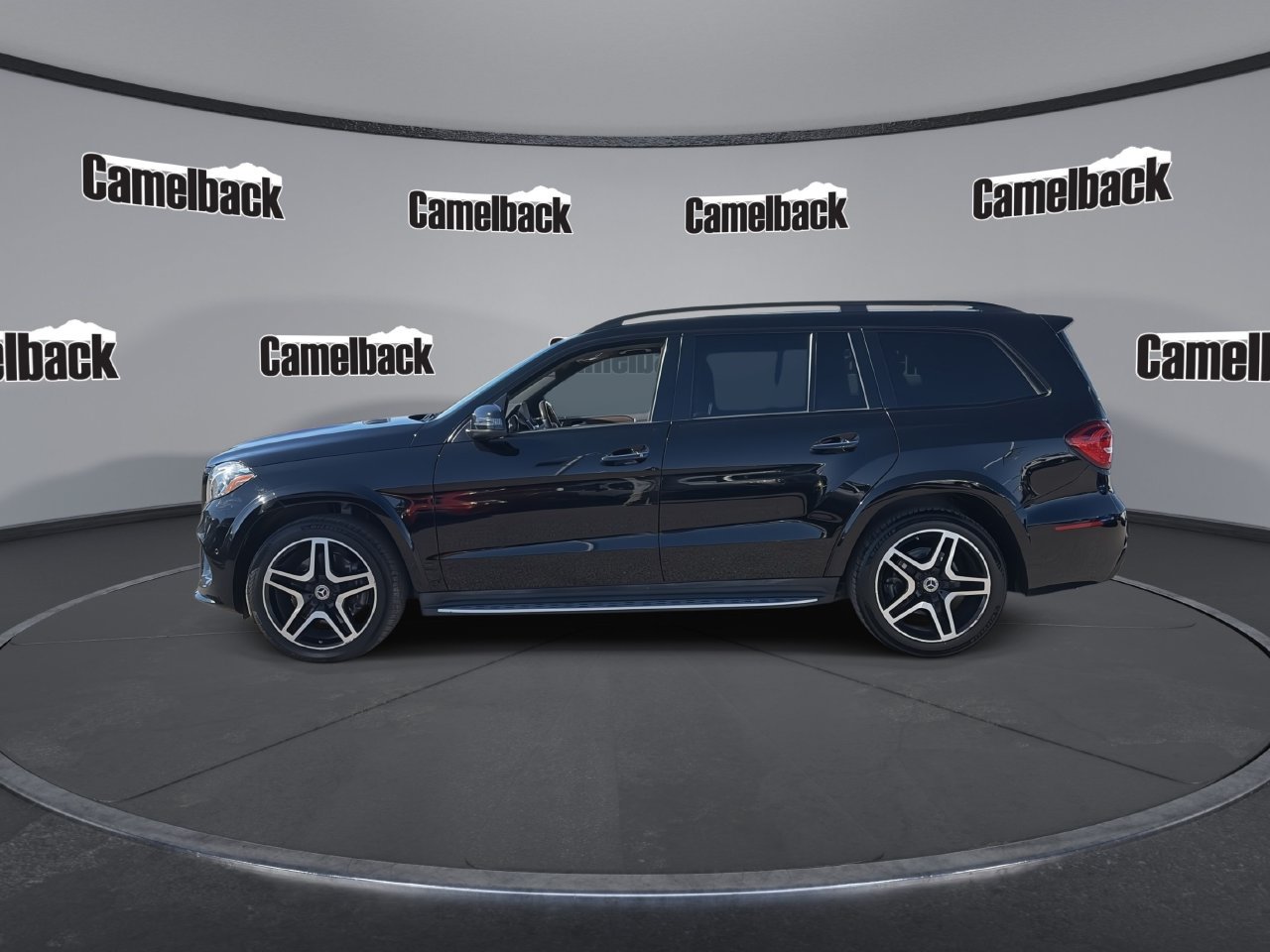 Used 2018 Mercedes-Benz GLS 550 4MATIC image 4