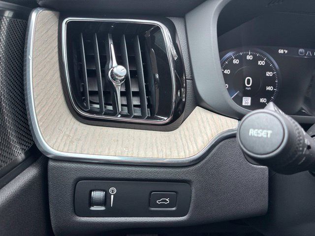 Used 2020 Volvo XC60 T5 Inscription w/ Protection Package AWD/4WD image 26