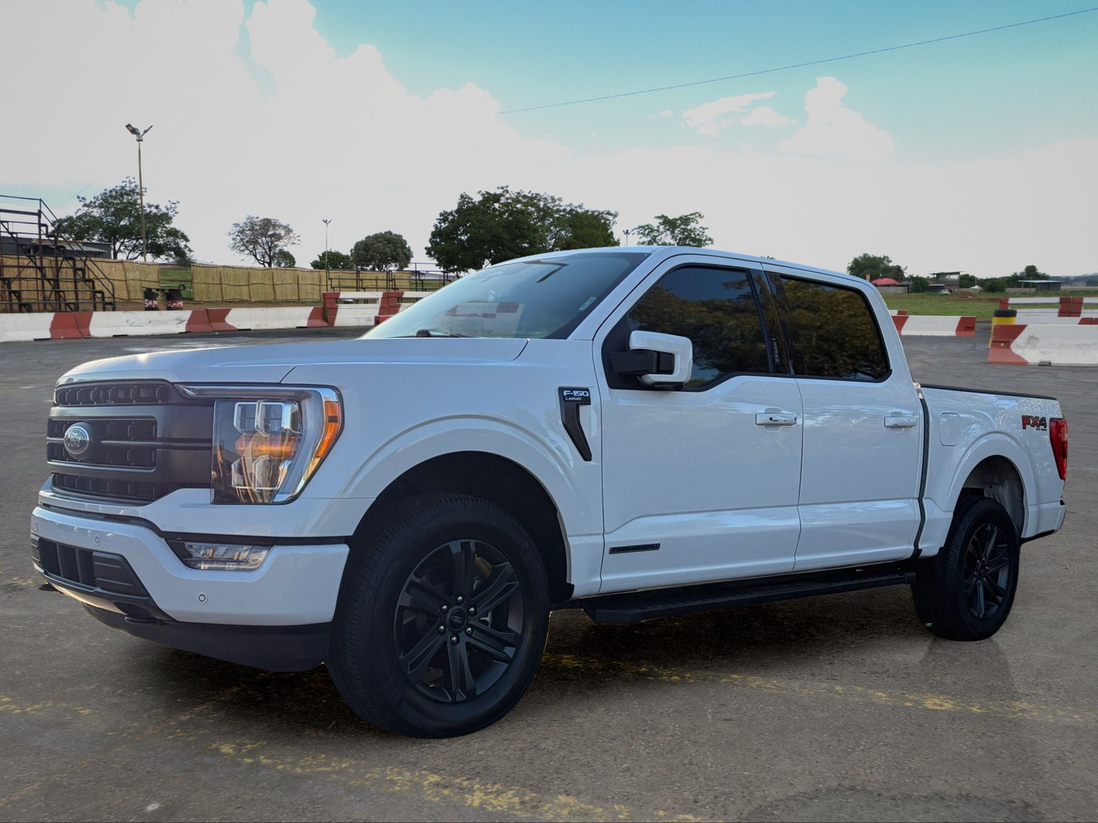 Used 2023 Ford F150 Lariat AWD/4WD image 5