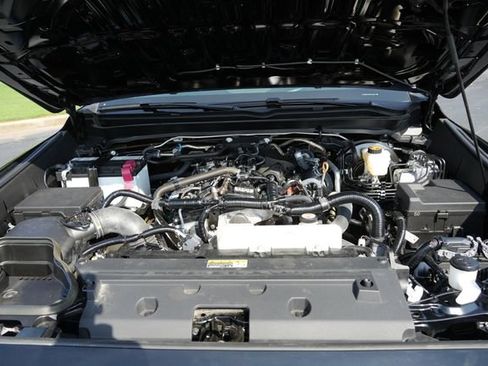 Used 2025 Toyota Tacoma SR5 RWD image 13
