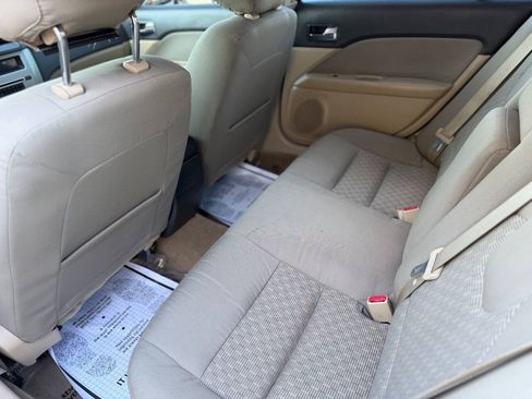 Used 2012 Ford Fusion SE FWD image 12