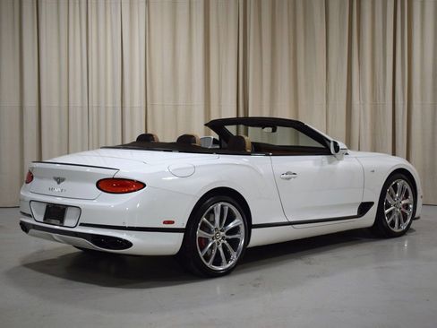 Used 2020 Bentley Continental GT image 9