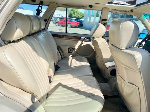 Used 1995 Mercedes-Benz E 320 Wagon image 10