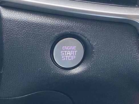 Used 2024 Kia Sorento S image 24