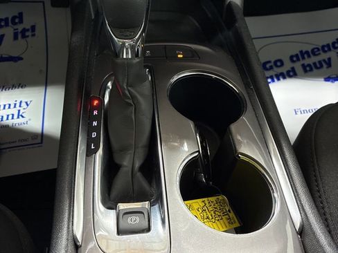 Used 2025 Chevrolet Malibu LT image 19