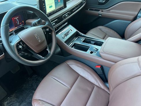 New 2026 Lincoln Aviator Reserve AWD/4WD image 8