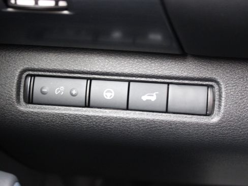 Certified 2025 Nissan Pathfinder Rock Creek image 32