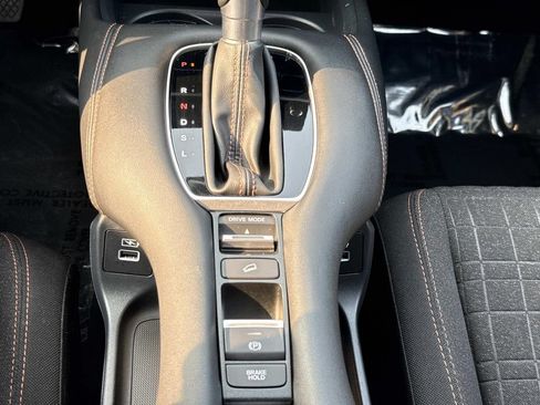 Used 2023 Honda HR-V Sport image 8