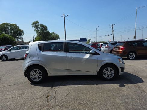 Used 2015 Chevrolet Sonic LT image 7