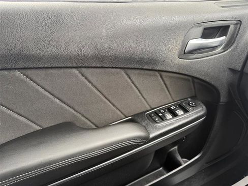 Used 2018 Dodge Charger GT image 25
