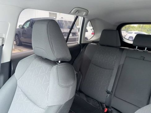 Used 2023 Toyota RAV4 AWD Hybrid image 49