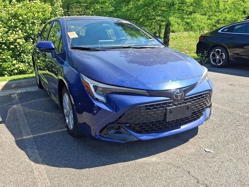 Used 2025 Toyota Corolla SE FWD image 5