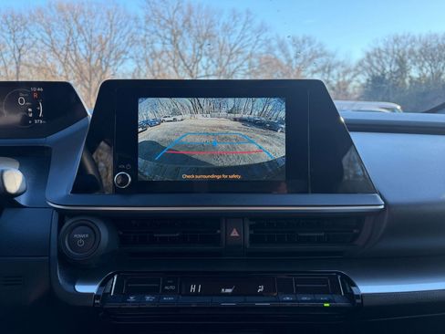 Used 2025 Toyota Prius LE image 17