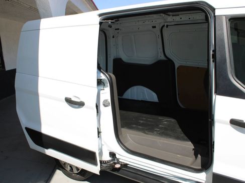 Used 2019 Ford Transit Connect XLT FWD image 17