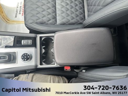 New 2025 Mitsubishi Outlander SEL image 28