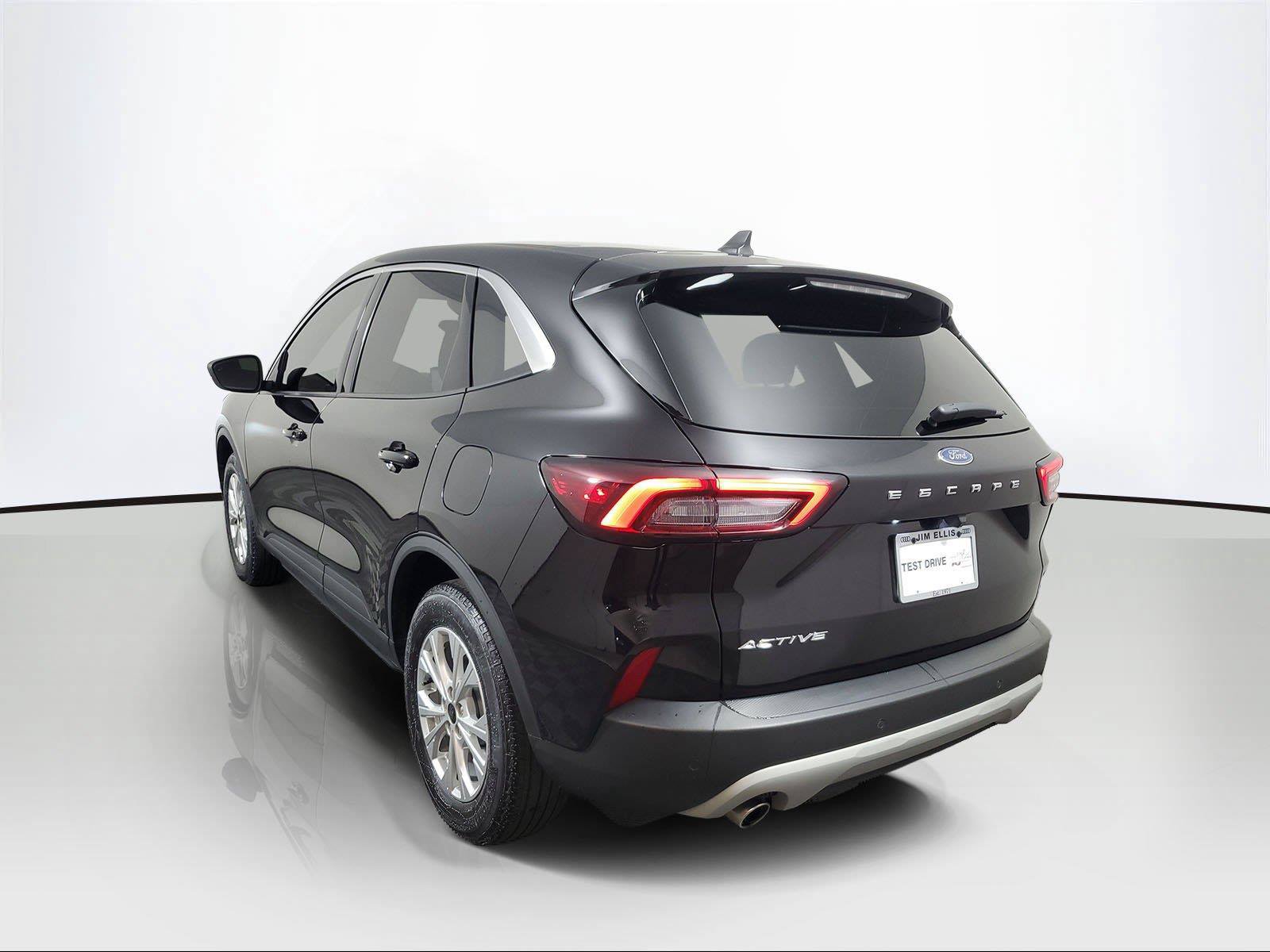 Used 2024 Ford Escape Active w/ Tech Pack #1 FWD image 4