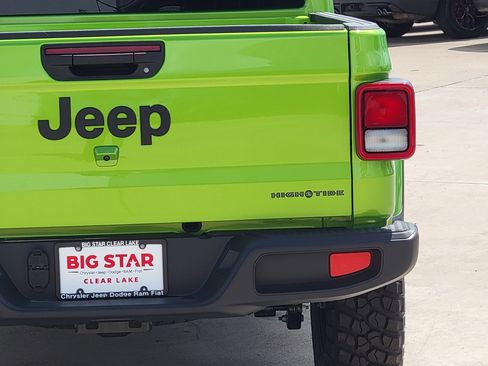 New 2025 Jeep Gladiator Sport image 8