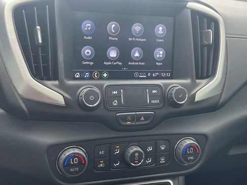 Used 2023 GMC Terrain SLT w/ Tech Package FWD image 19