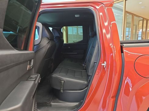 Used 2025 Toyota Tacoma TRD Sport image 29