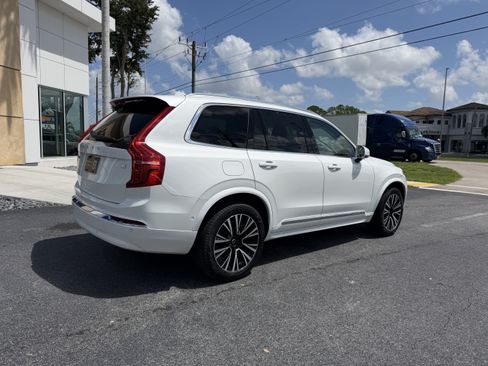 Certified 2024 Volvo XC90 T8 Plus AWD/4WD image 3