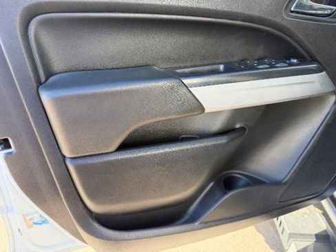 Used 2018 Chevrolet Colorado LT w/ Safety Package AWD/4WD image 31