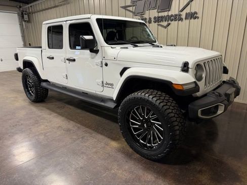 Used 2022 Jeep Gladiator Overland w/ Popular Equipment Package image 6