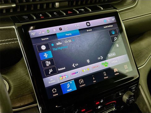 Used 2022 Jeep Grand Cherokee L Limited image 15