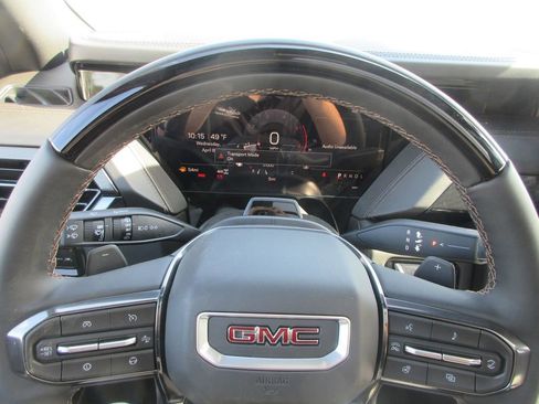 New 2026 GMC Yukon AT4 image 18