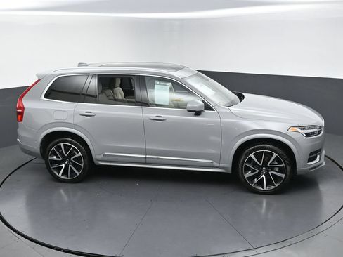 Used 2025 Volvo XC90 B5 Plus w/ Protection Package AWD/4WD image 44