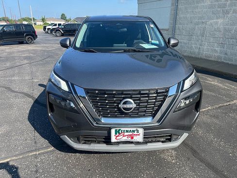 Used 2023 Nissan Rogue S AWD/4WD image 3