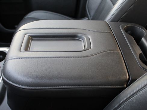 Used 2019 Chevrolet Silverado 1500 LT Trail Boss image 36