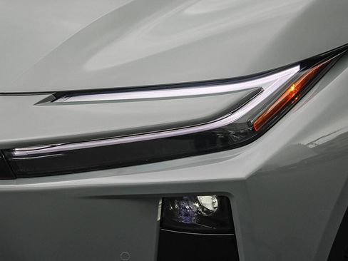 New 2026 Toyota C-HR AWD/4WD image 5