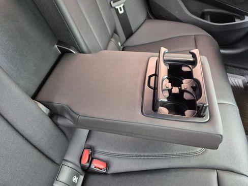 Used 2020 BMW 330i Sedan w/ Convenience Package image 18