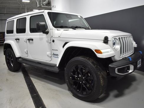 Used 2022 Jeep Wrangler Unlimited Sahara 4xe w/ Cold Weather Group image 7