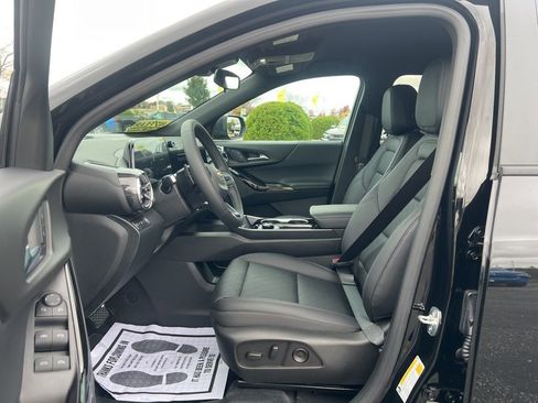 New 2026 Chevrolet Equinox LT w/ Convenience Package II image 11