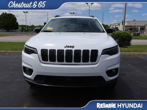 Used 2023 Jeep Cherokee Altitude Lux w/ Lux Elite Package AWD/4WD image 8