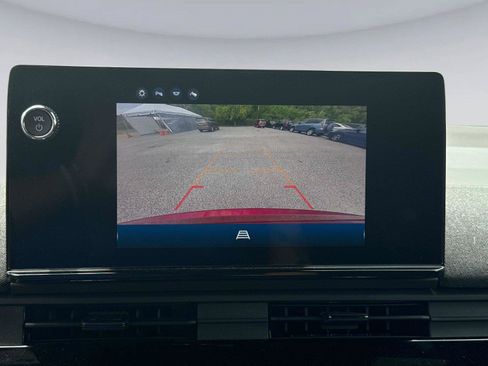 Certified 2024 Honda Prologue EX image 23