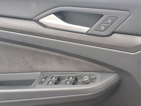 Used 2024 Volkswagen GTI S image 21