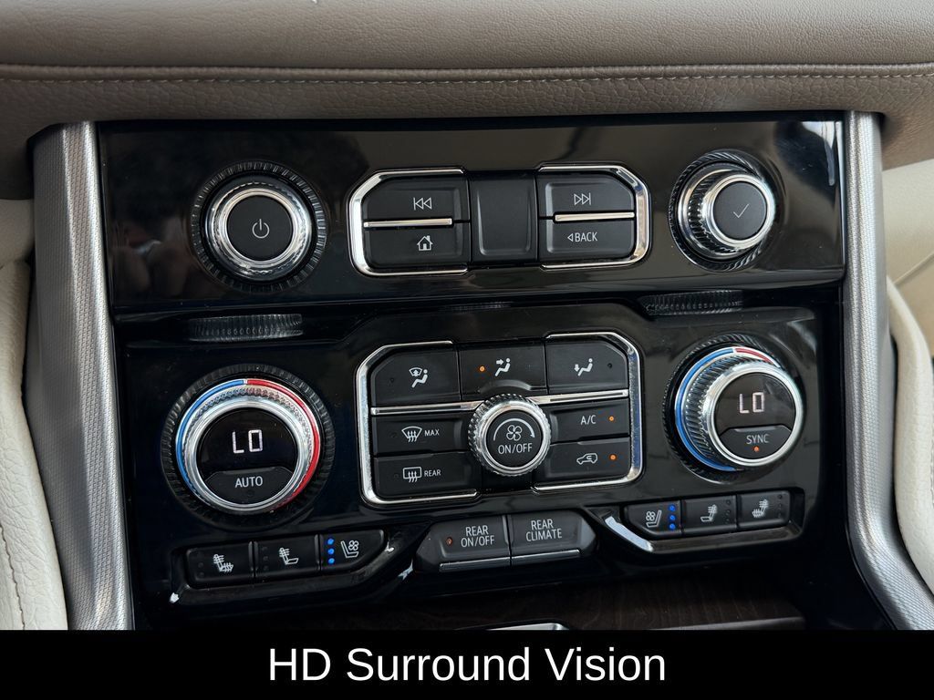 Used 2024 GMC Yukon XL Denali RWD image 25