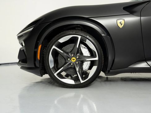 Used 2025 Ferrari Purosangue AWD/4WD image 9