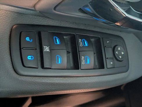 Used 2016 RAM 1500 Big Horn image 15