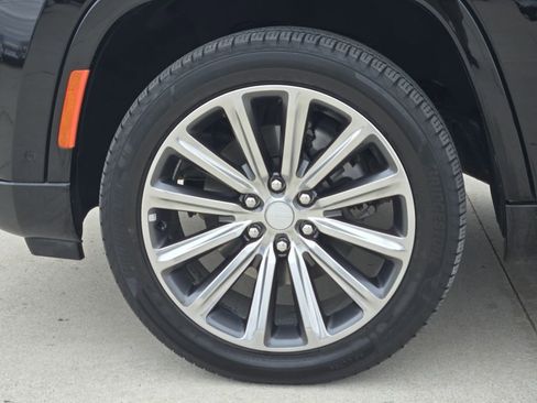 Used 2022 Jeep Grand Wagoneer Series II w/ Premium Group II image 14