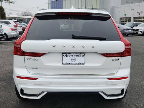 Used 2023 Volvo XC60 B5 Plus w/ Protection Package Premier image 5