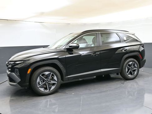 Used 2025 Hyundai Tucson SEL image 2