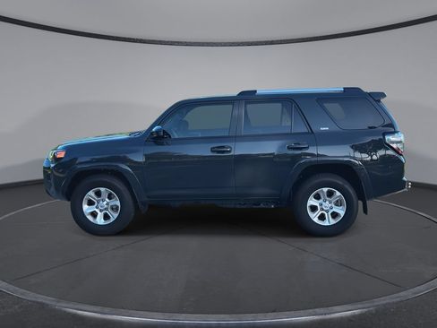 Used 2024 Toyota 4Runner SR5 RWD image 5