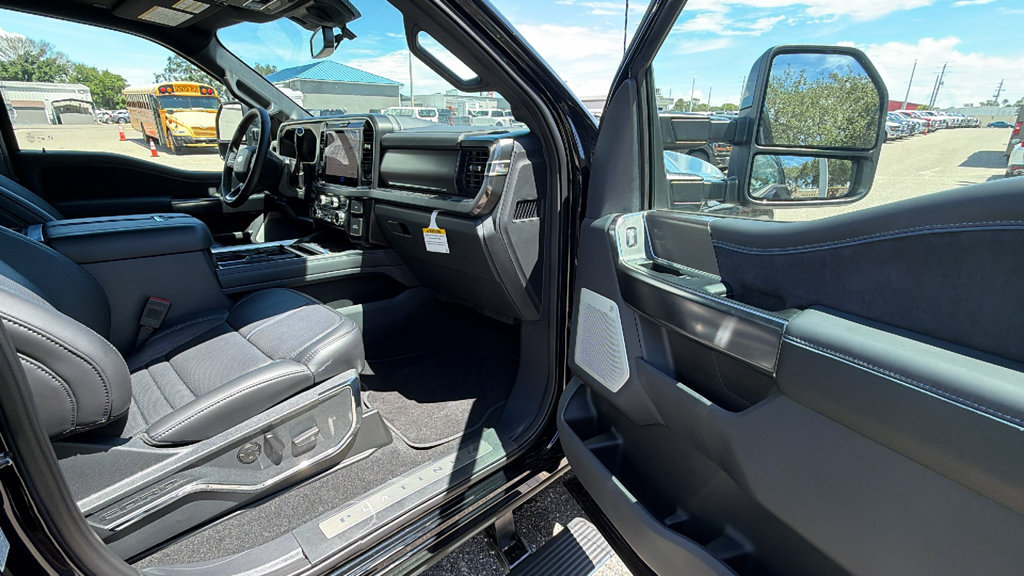 Used 2026 Ford F250 Platinum AWD/4WD image 26